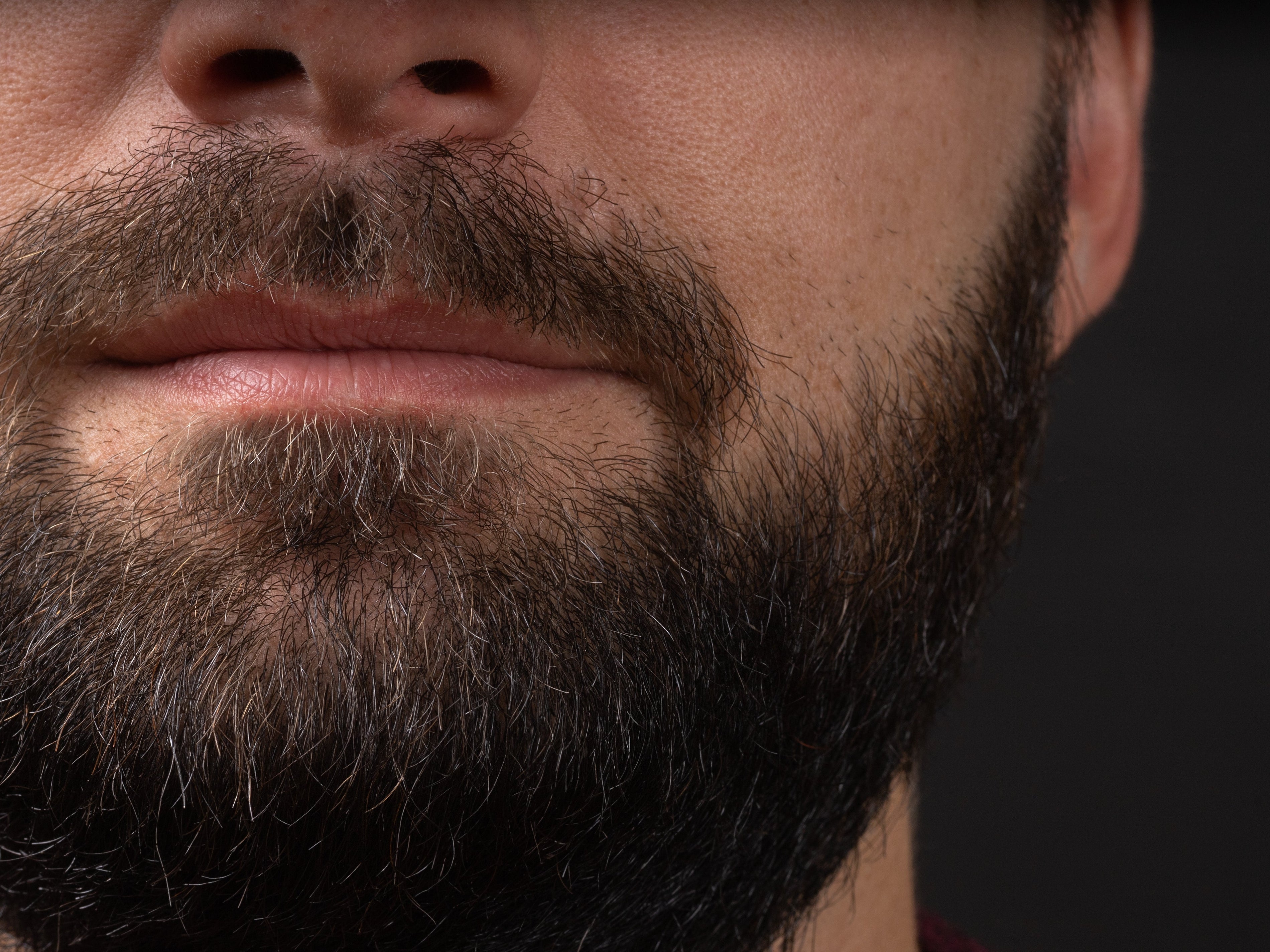 Barba Uomo: Guida Completa alla Cura e allo Stile secondo Scapicchio