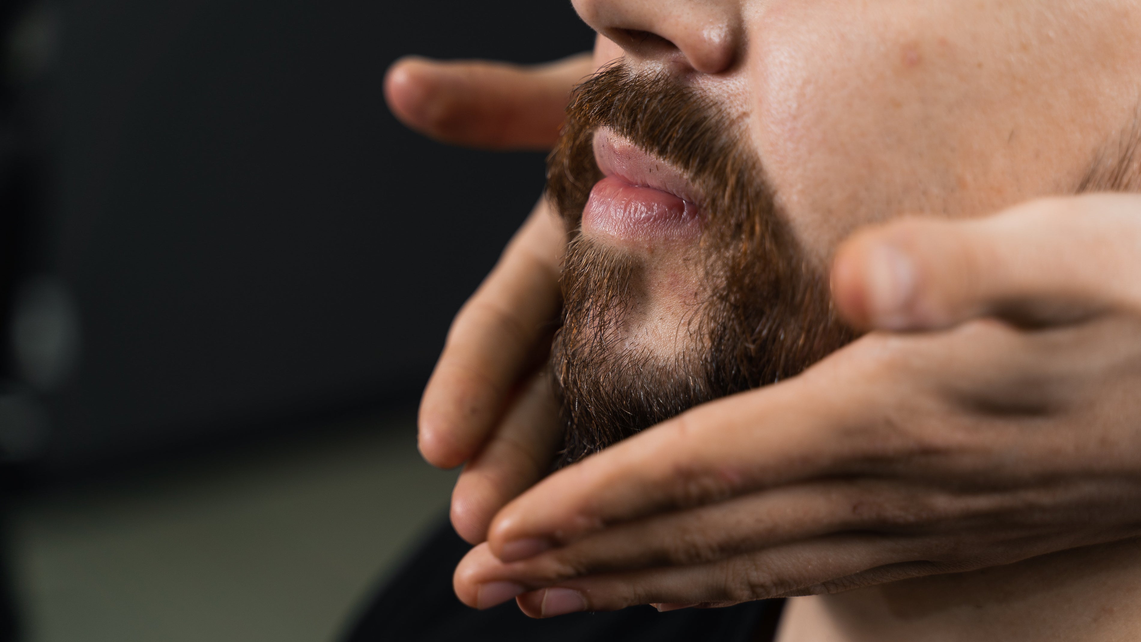 Modellare la Barba: L'Arte secondo il Metodo Scapicchio