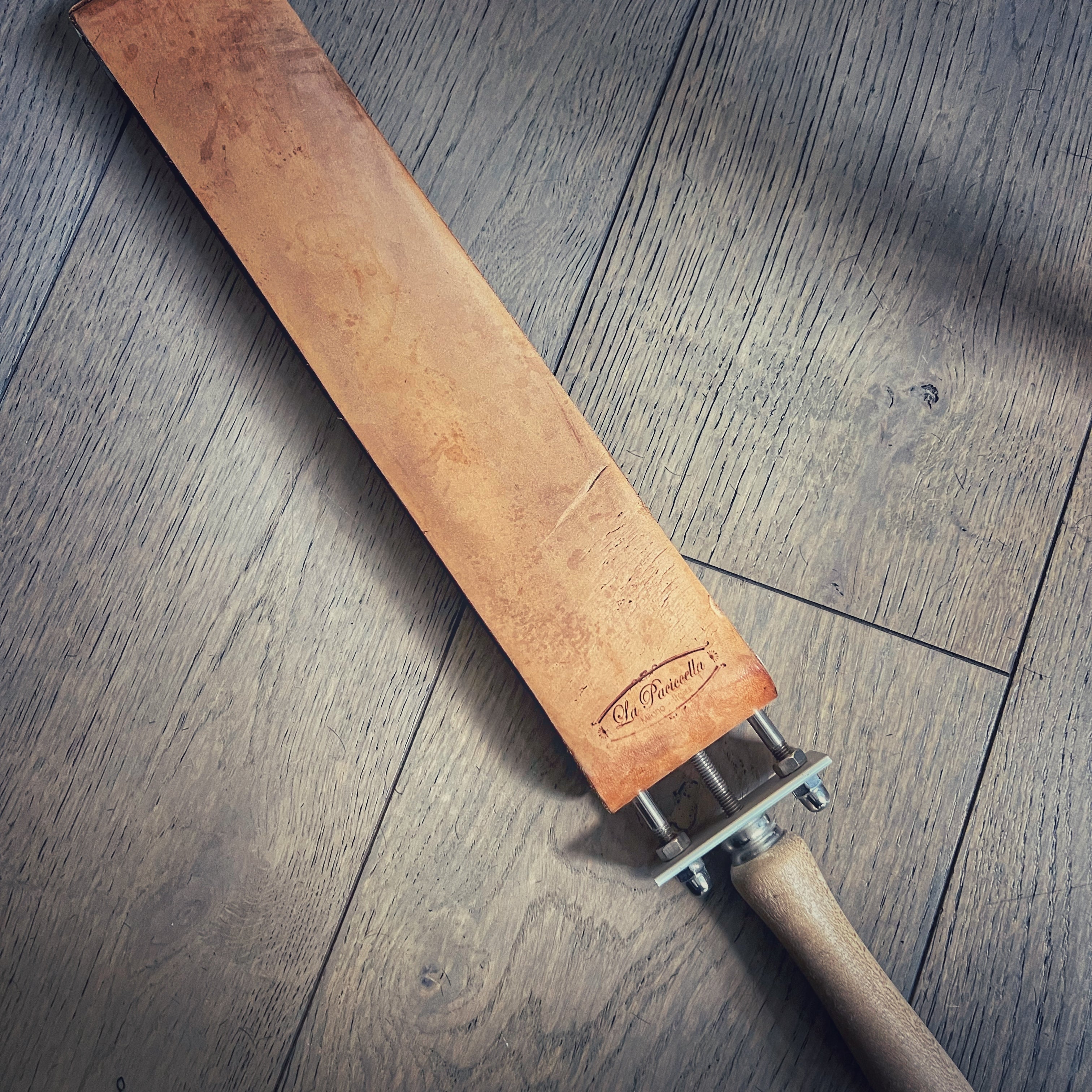 Razor Strop - Coramella