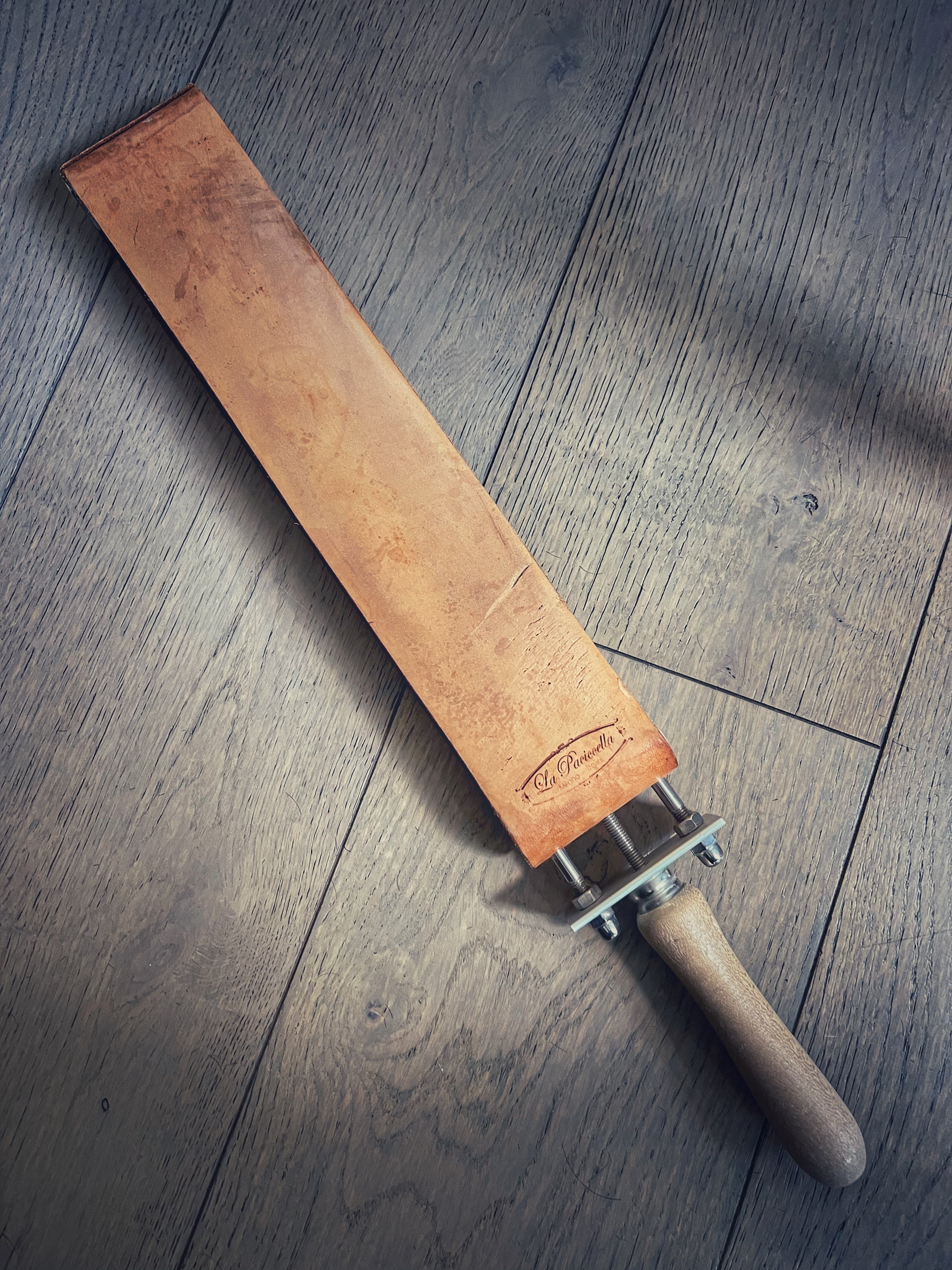 Razor Strop - Coramella